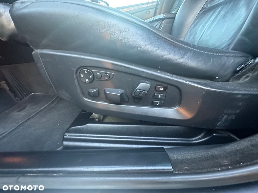 BMW Seria 5 525xd - 14