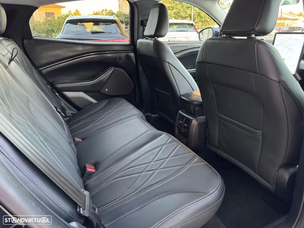 Ford Mustang Mach-E 75.7 kWh Premium AWD - 19