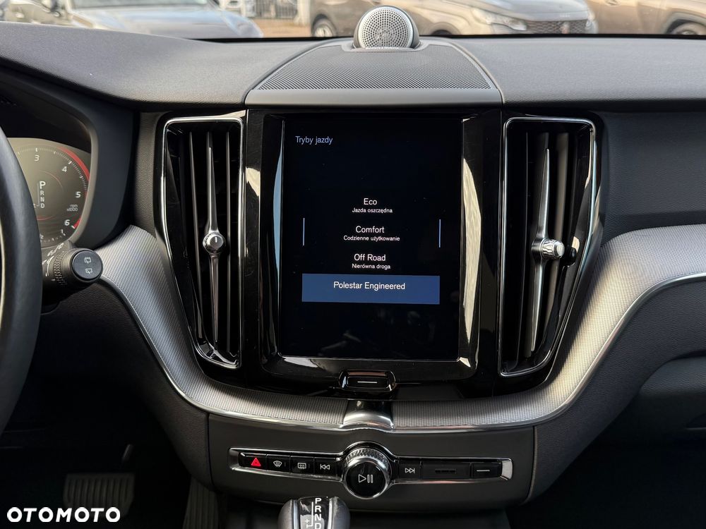 Volvo XC 60 D5 AWD Inscription - 28