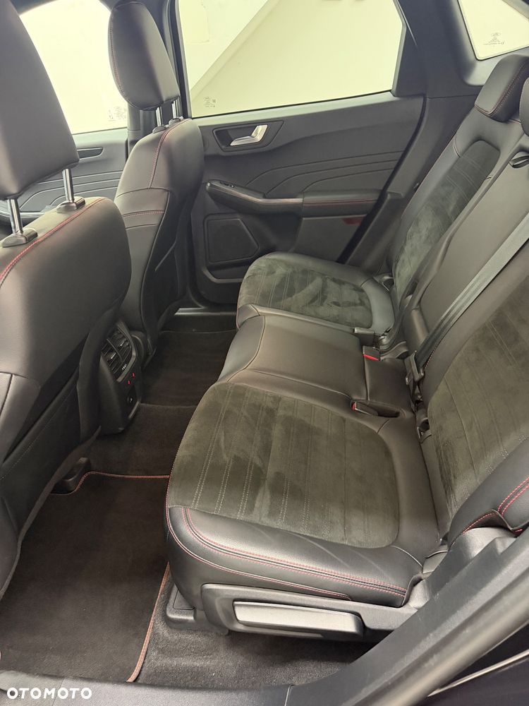 Ford Kuga 2.5P PHEV FWD ST-Line X - 13
