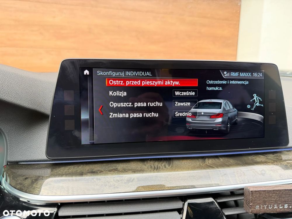 BMW Seria 5 530e iPerformance M Sport sport - 16