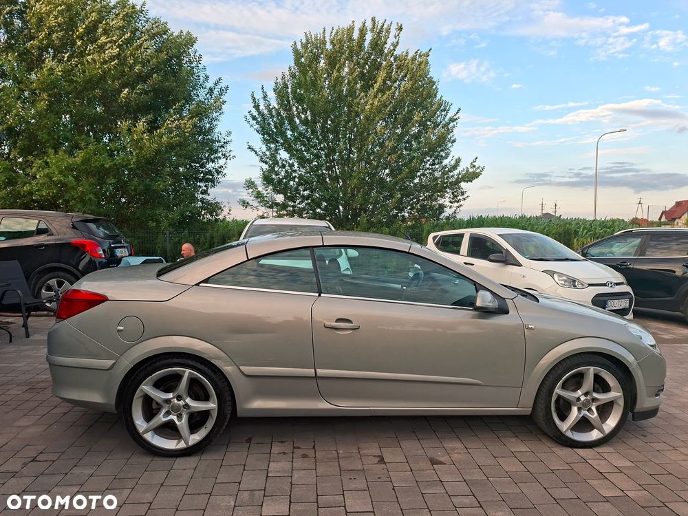 Opel Astra 1.8 Cosmo - 18
