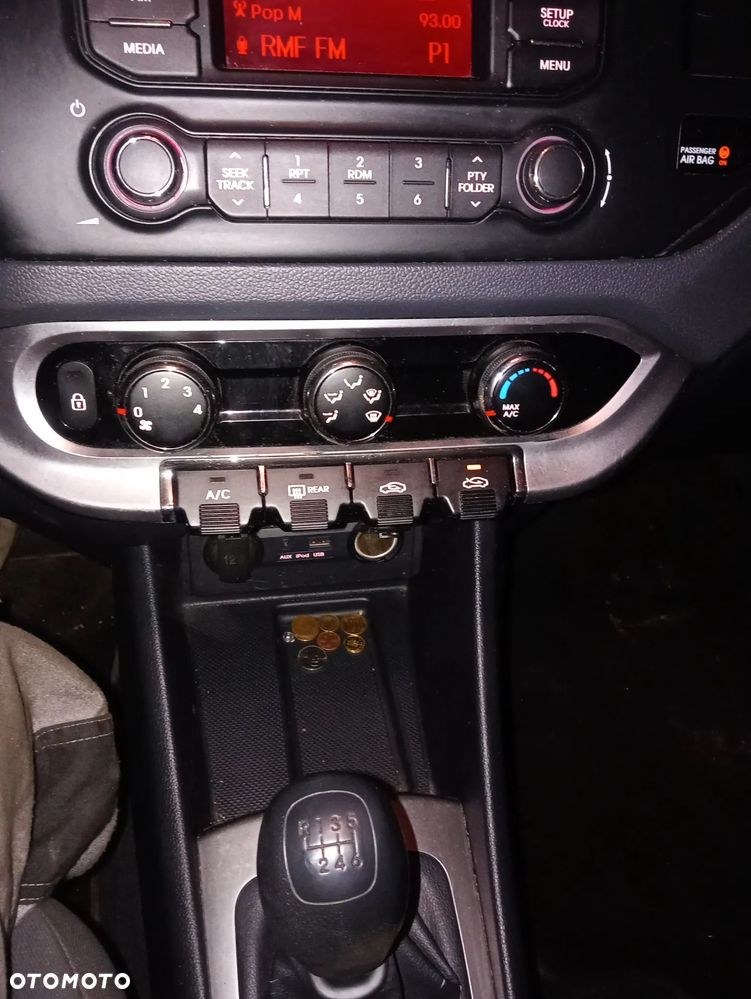 Kia Rio - 6
