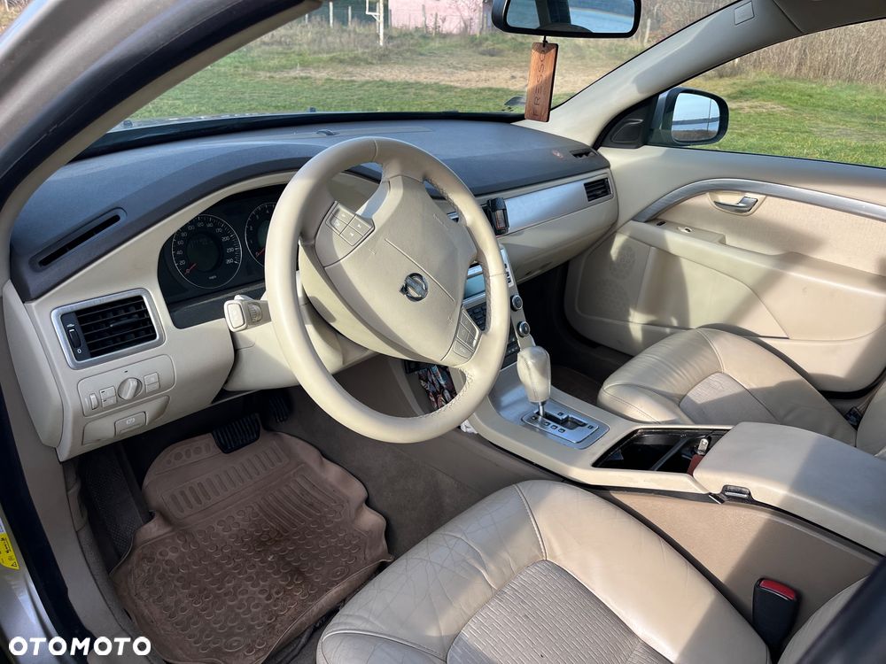 Volvo V70 3.2 Summum - 18