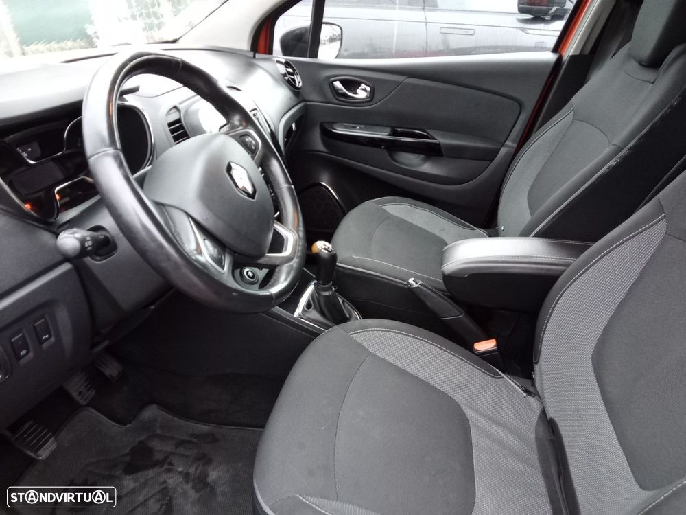 Renault Captur 1.5 dCi Exclusive - 24