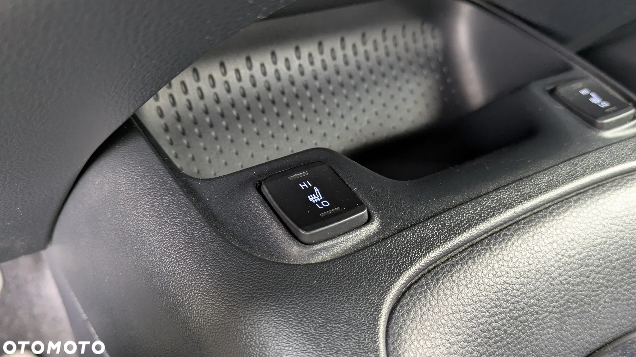 Toyota Corolla 2.0 Hybrid Comfort - 15