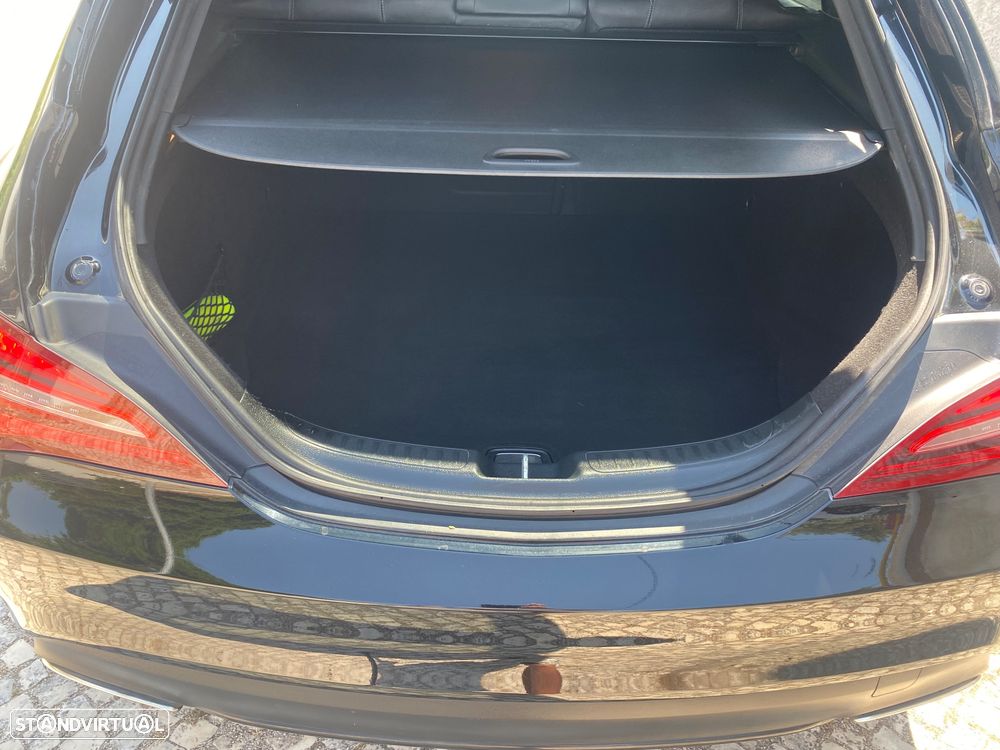 Mercedes-Benz CLA 180 d Shooting Brake Urban - 36