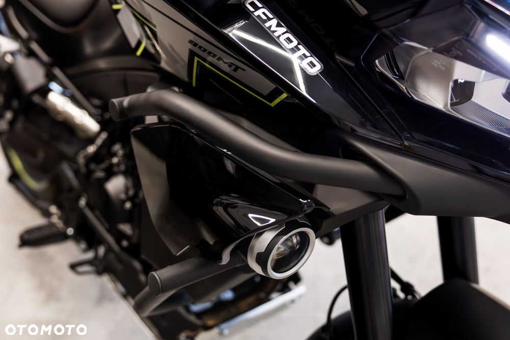 CFMoto MT - 9
