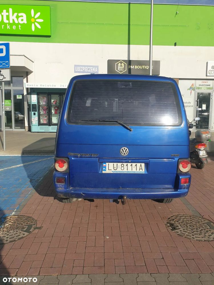 Volkswagen Transporter - 2