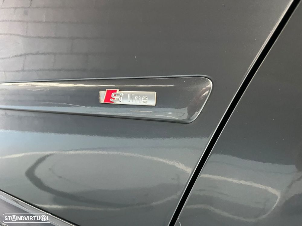Audi A4 2.0 TDI S-line - 26