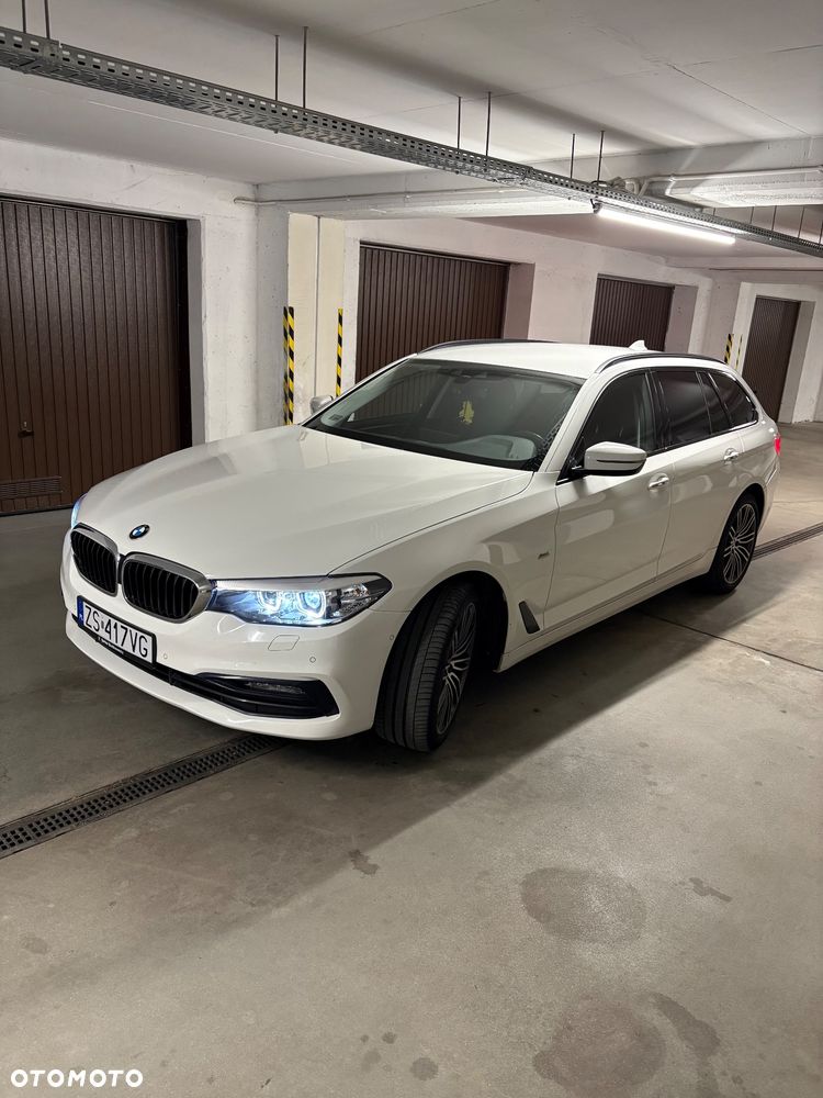 BMW Seria 5 520d xDrive Sport Line sport - 1