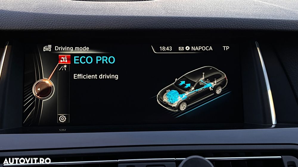 BMW Seria 5 525d xDrive AT - 36