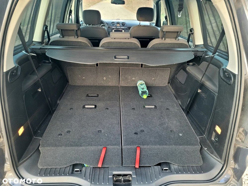 Ford Galaxy 2.0 Ghia - 16