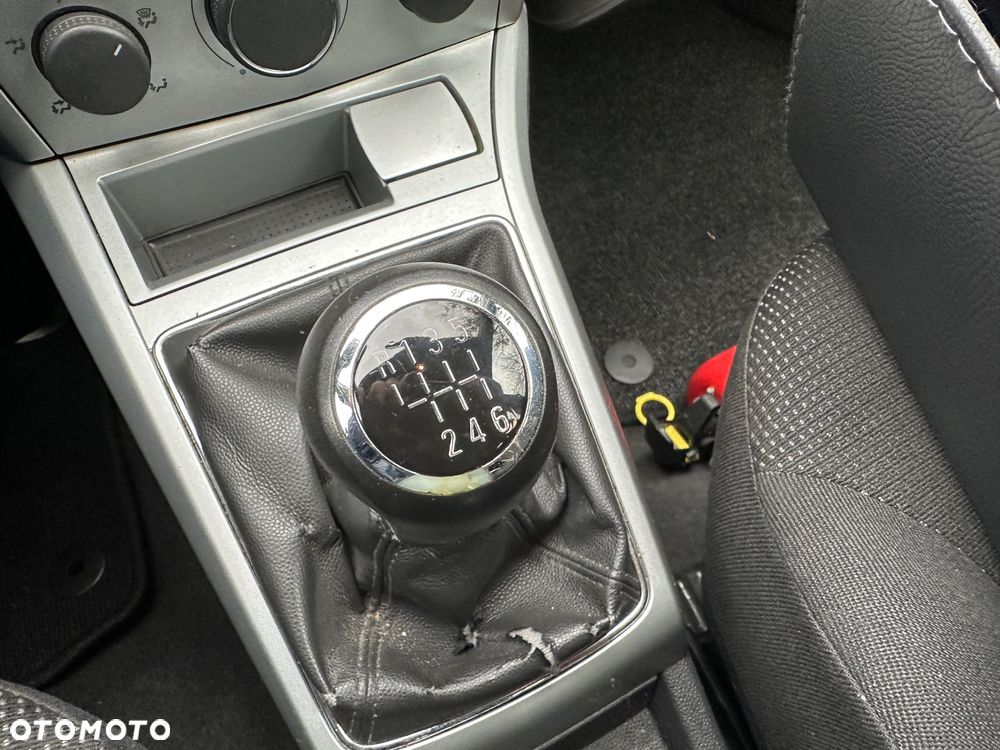 Opel Astra 1.7 CDTI DPF Design Edition - 21