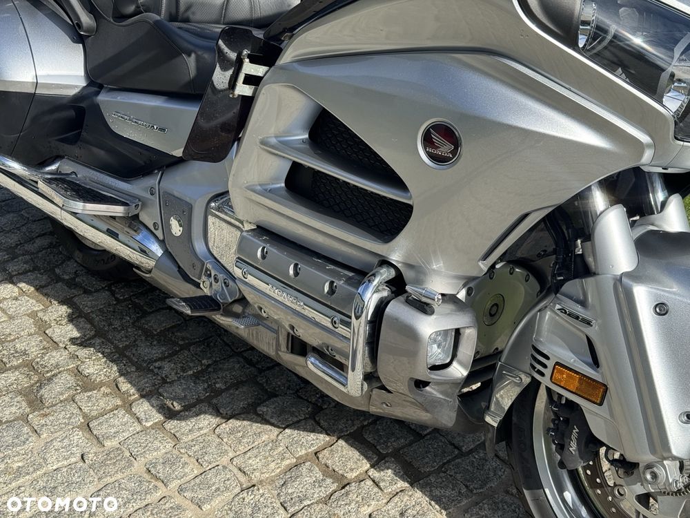 Honda GL - 4