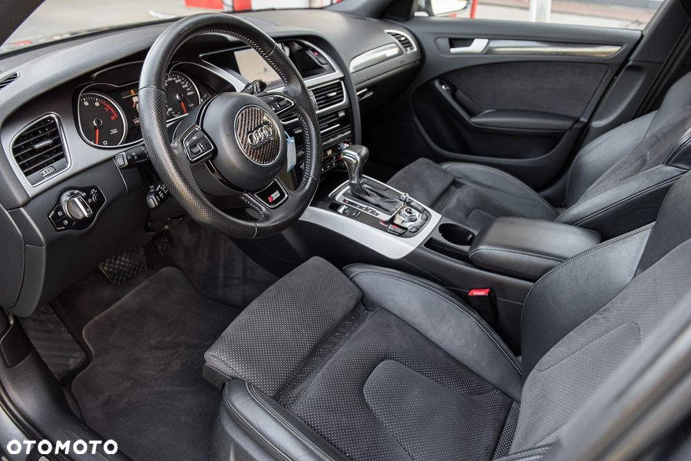 Audi A4 Avant 2.0 TFSI quattro S tronic S line Sportpaket (plus) - 17