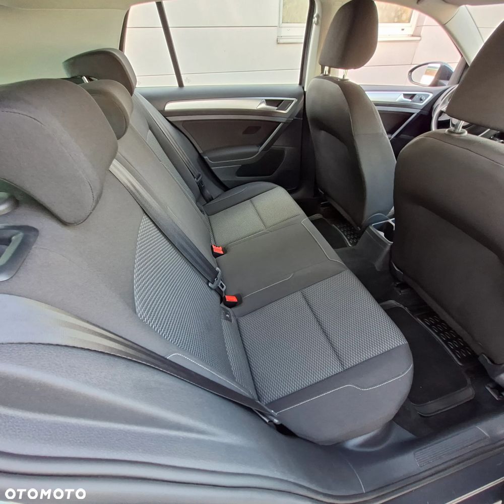 Volkswagen Golf 1.0 TSI (BlueMotion Technology) DSG Trendline - 12