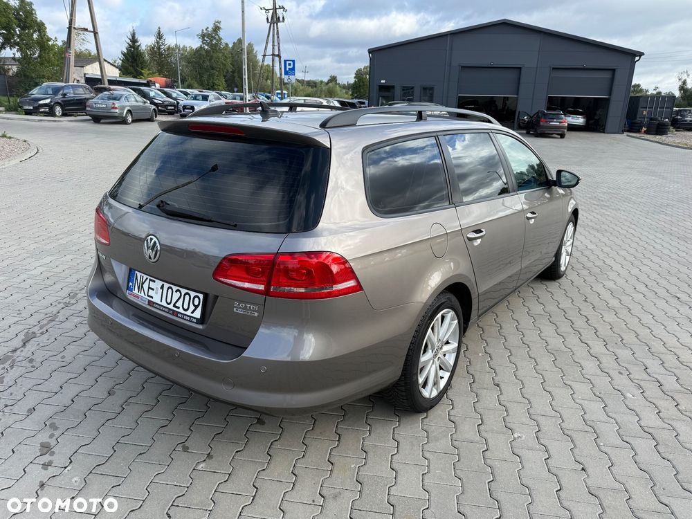 Volkswagen Passat 2.0 Blue TDI SCR Comfortline - 9