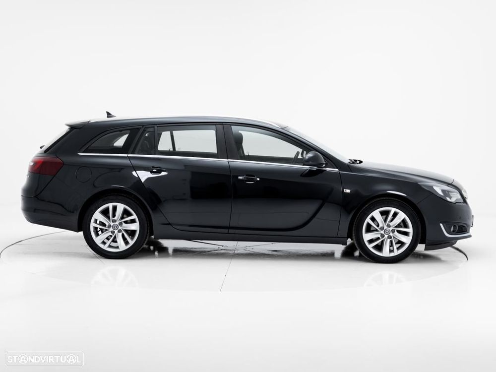 Opel Insignia Sports Tourer - 3