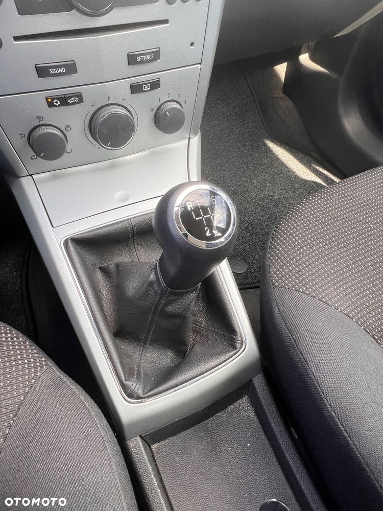Opel Astra 1.6 - 15