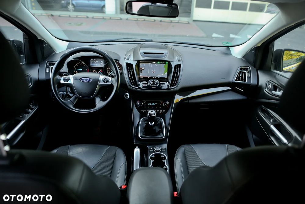 Ford Kuga 2.0 TDCi 4x4 Titanium - 22
