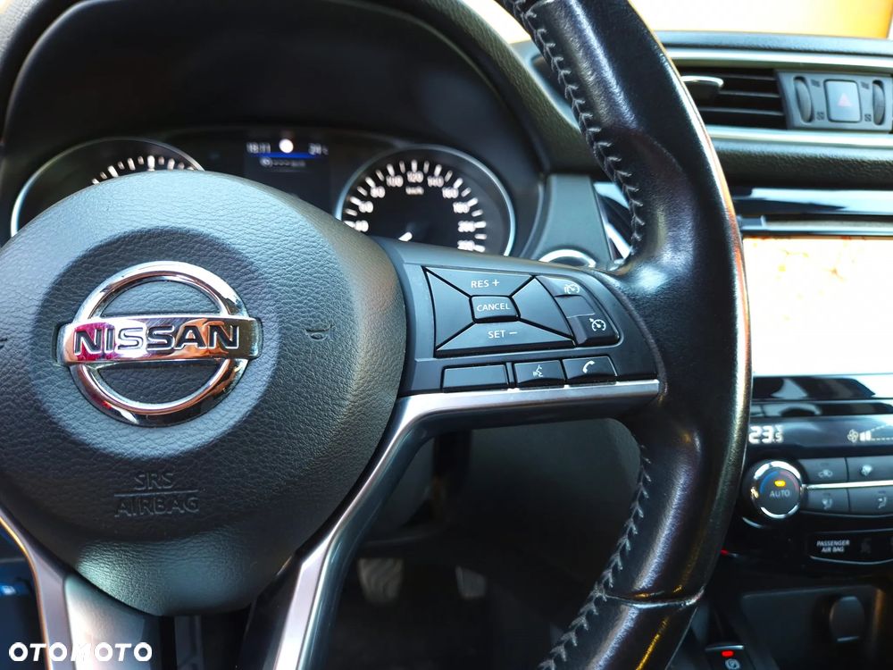Nissan Qashqai 1.3 DIG-T N-Connecta - 23