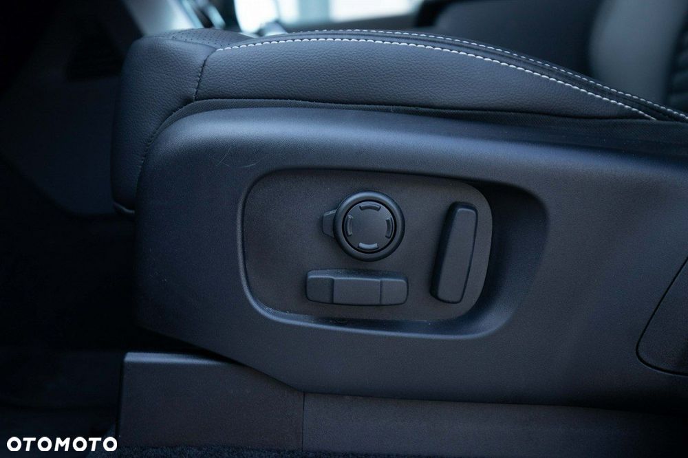 Land Rover Discovery - 17