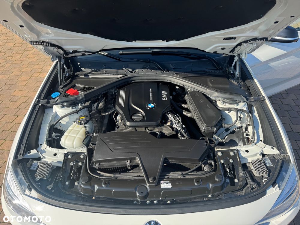 BMW 3GT 320d xDrive Sport Line - 32
