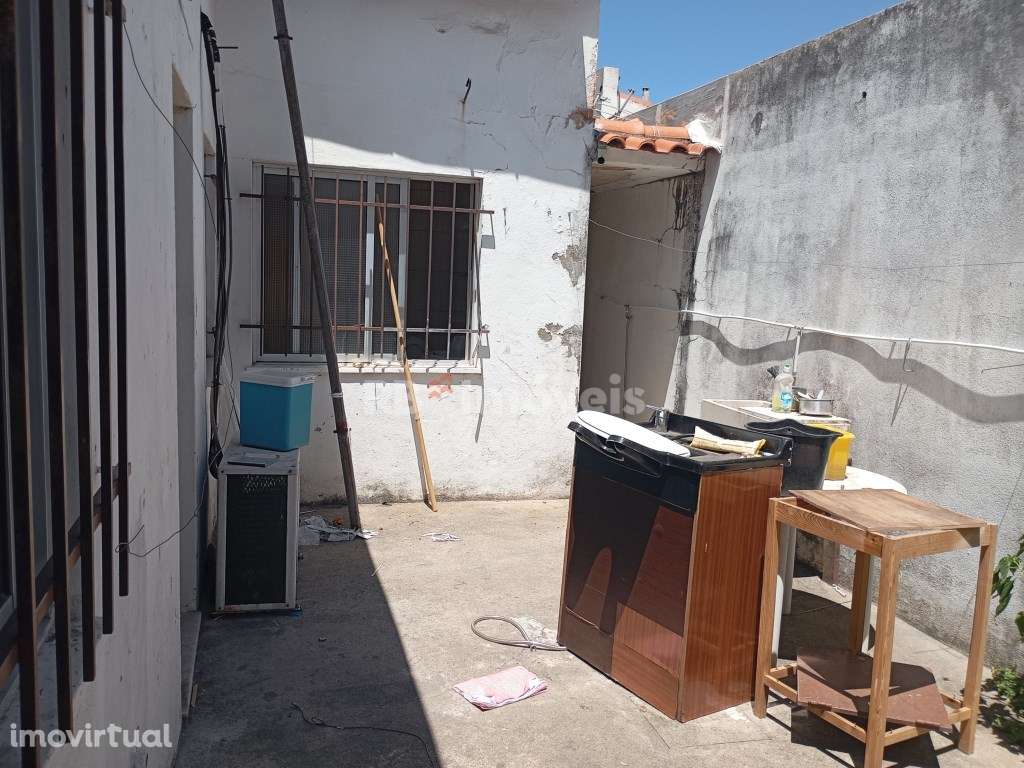 Moradia térrea no centro do Entroncamento - Grande imagem: 3/18