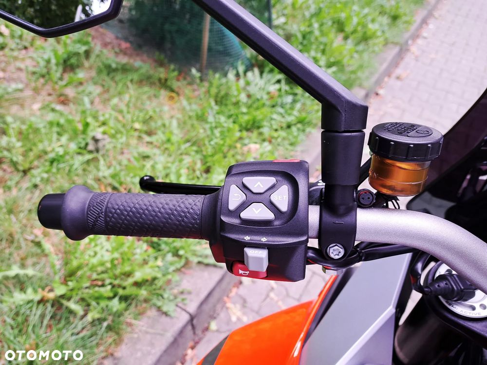 KTM Super Duke - 13