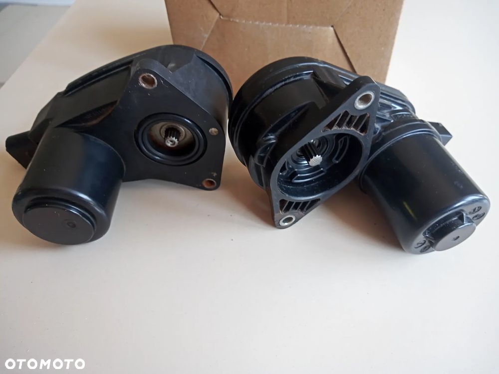 ZACISK HAMULCOWY PASSAT B5,B6,B7,CC,TIGUAN,SHARAN,ALHAMBRA,AUDI A6 C6,C5,C7,A4 B8,A8 D3 D4,Q3,Q5,A5,MAZDA CX5,VOLVO S60,V60,XC60,S80,XC70,V70,HYUNDAI i40,i30,KIA CEED II III.OPTIMA SPORTAGE ,LANCIA THESIS,FORD MONDEO MK4,MK5,GALAXY,S-MAX,EDGE,VIVARO TRAFIC LAGUNA SCENIC III MEGANE III ESPACE V CAPTUR IVECO, CRUZE - 15