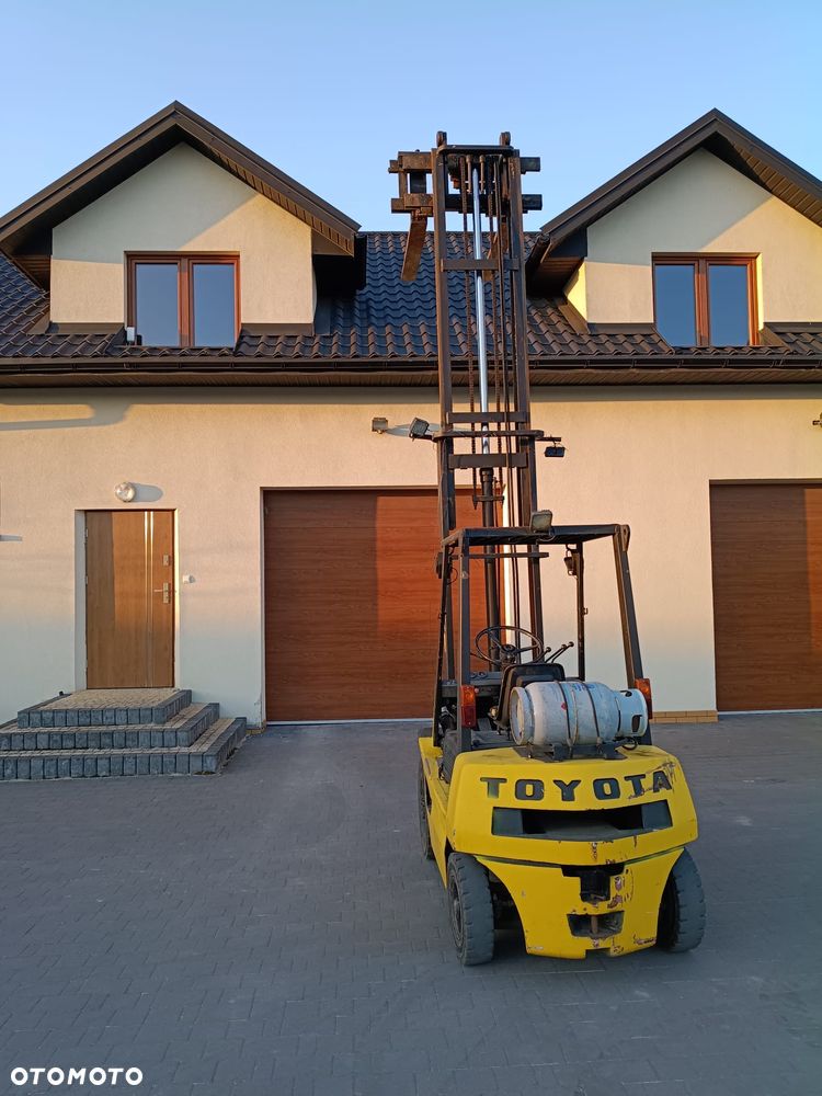 Toyota 42-3FG 20 - 10