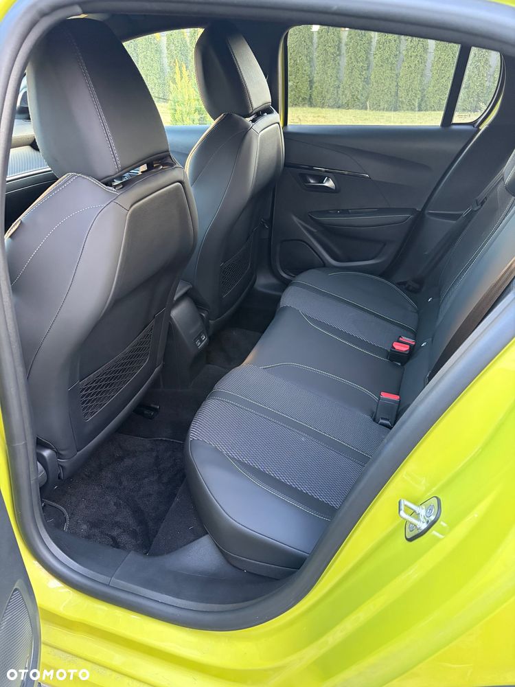 Peugeot 208 1.2 mHEV GT - 13