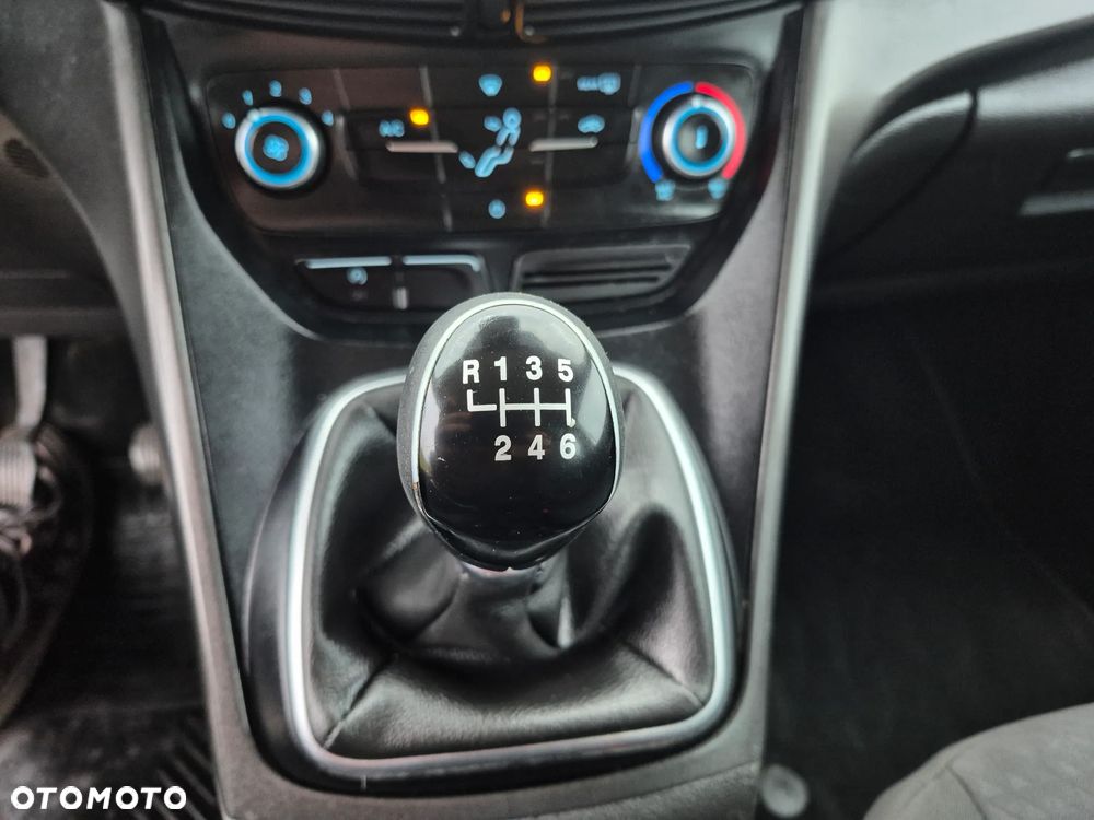 Ford Grand C-MAX - 34