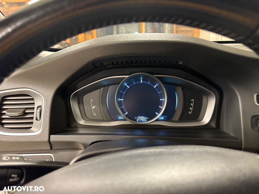 Volvo V60 D3 Geartronic Kinetic - 20