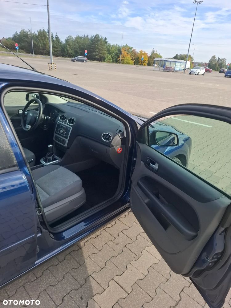 Ford Focus - 8