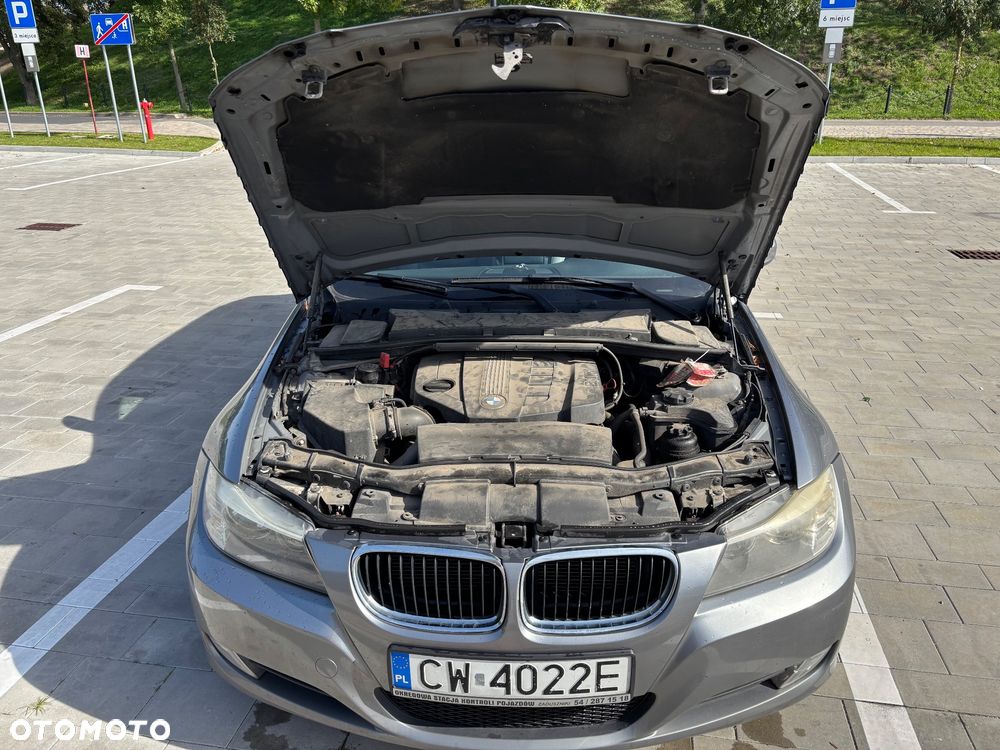 BMW Seria 3 320d xDrive DPF Touring Edition Fleet - 13