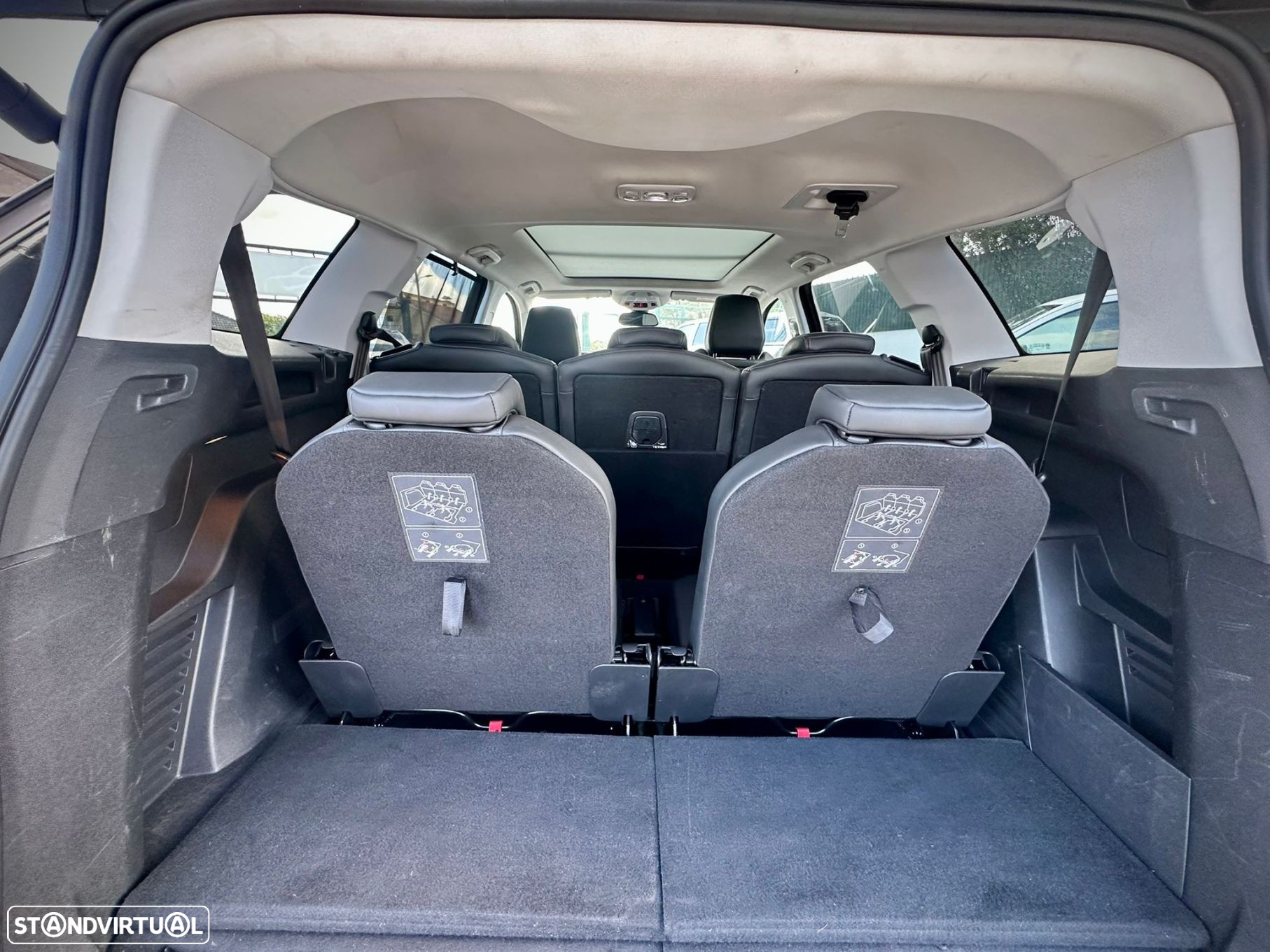 Peugeot 5008 1.5 BlueHDi Allure Pack EAT8 - 13