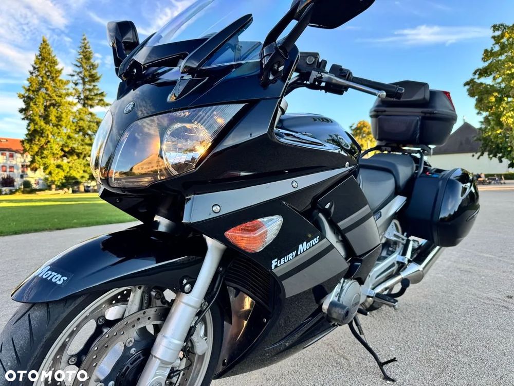 Yamaha FJR - 17
