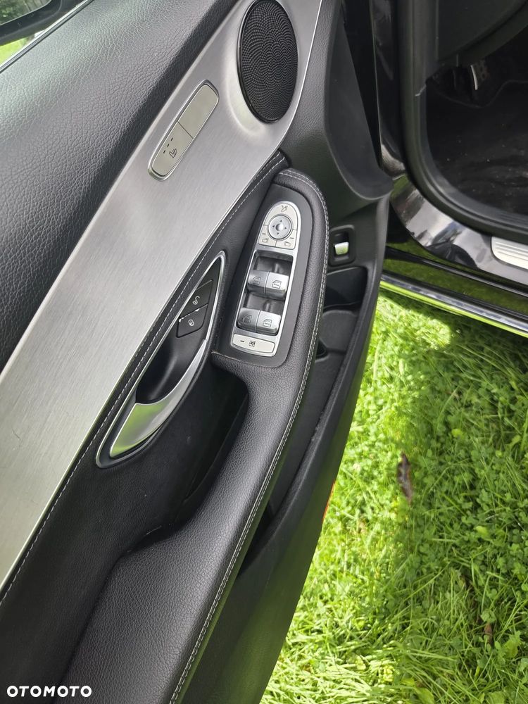 Mercedes-Benz Klasa C 220 d 4-Matic 7G-TRONIC - 6