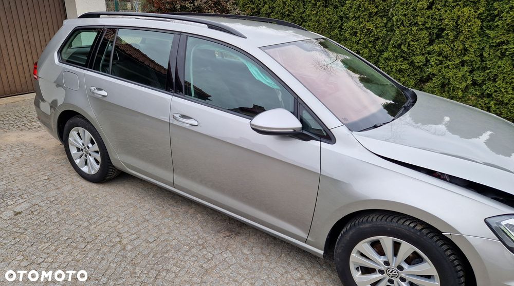 Volkswagen Golf 1.5 TSI BMT Evo Comfortline DSG - 5