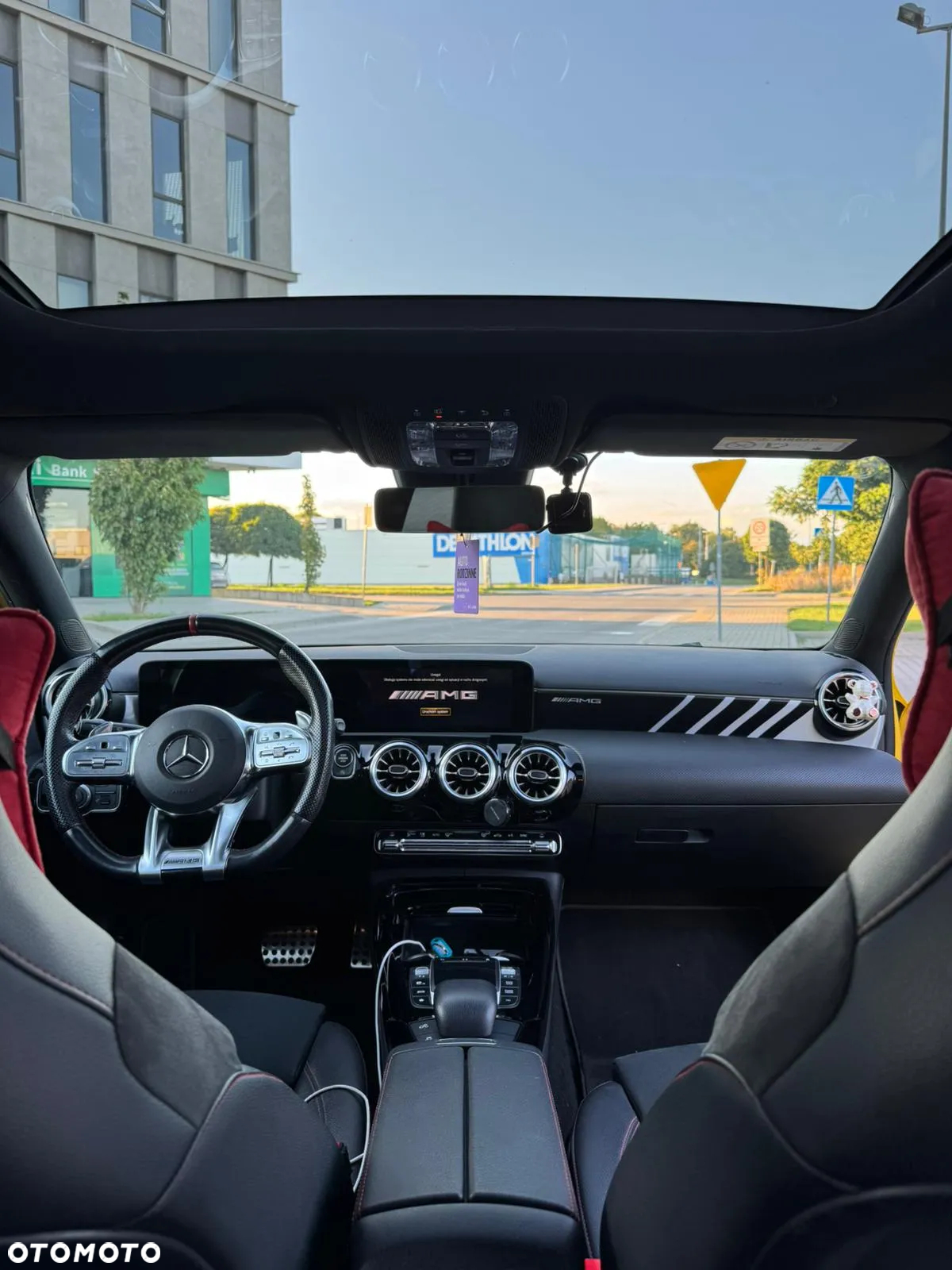 Mercedes-Benz Klasa A 35 AMG 4-Matic 7G-DCT - 11