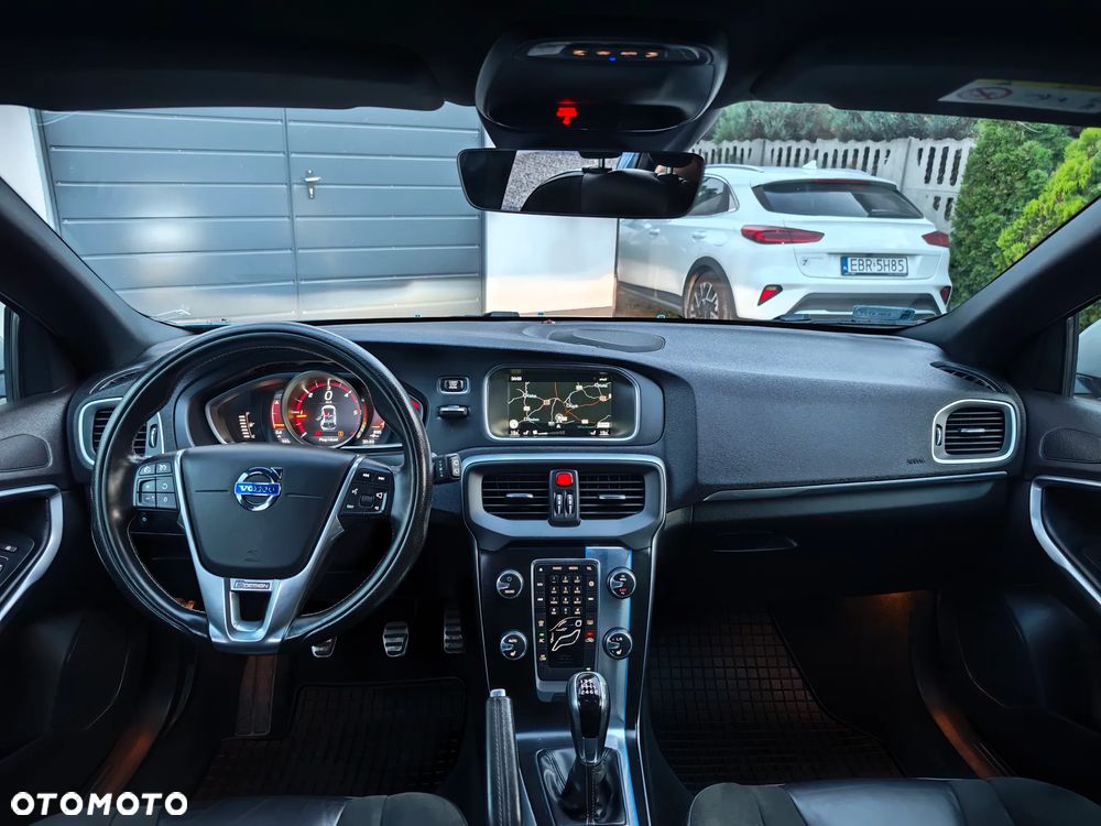 Volvo V40 D2 RDesign - 23
