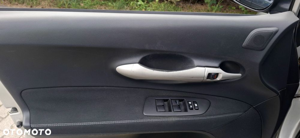 Toyota Auris - 16