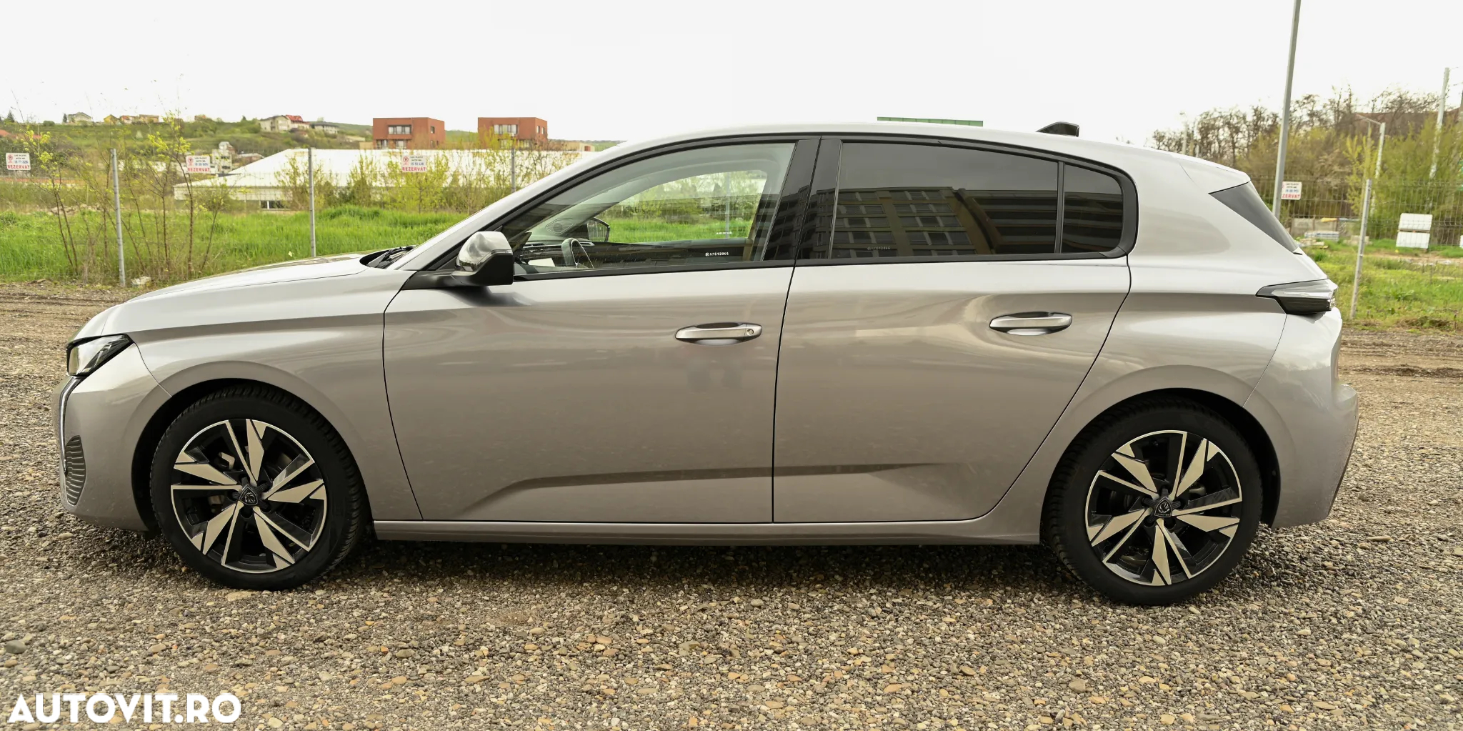 Peugeot 308 1.2 L PureTech Turbo S&S EAT8 Allure Pack - 5