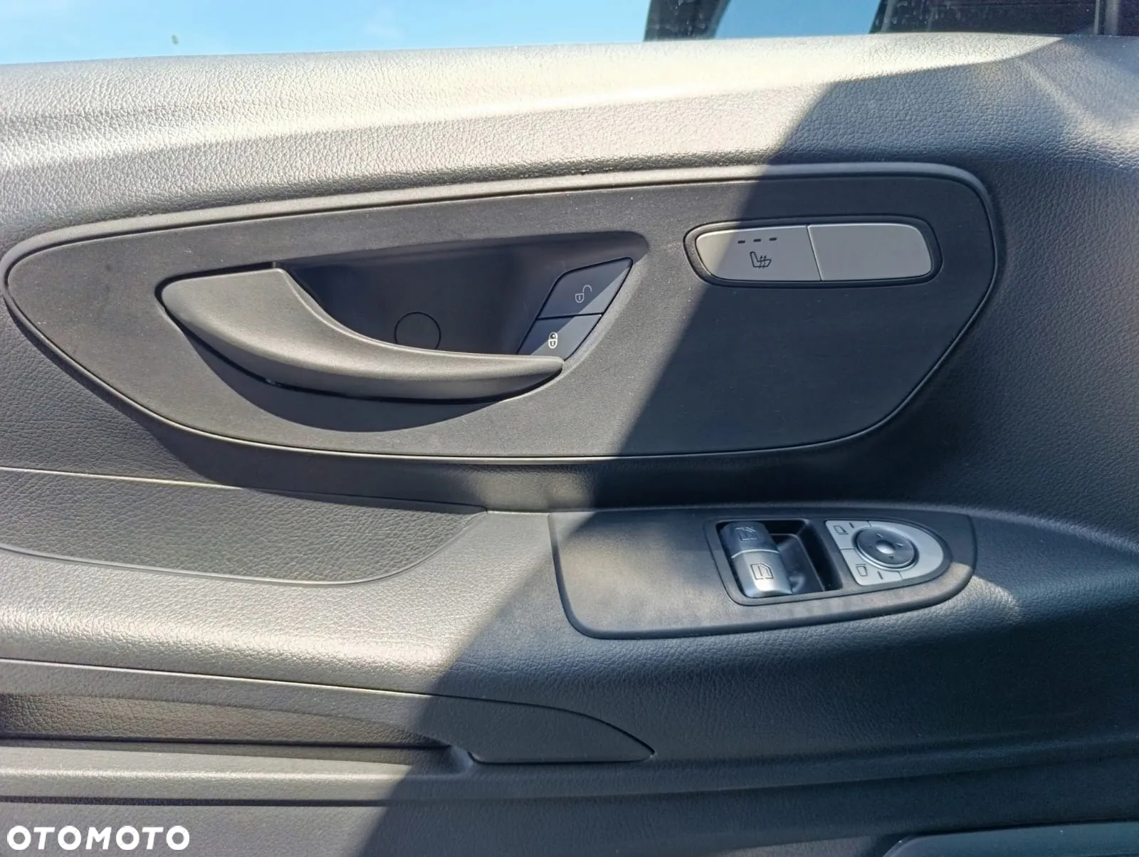 Mercedes-Benz eVito - 16