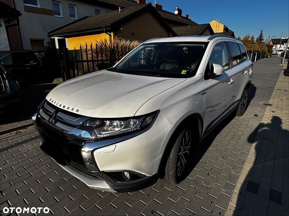 Mitsubishi Outlander 2.0 Intense + Navi 4WD CVT - 6