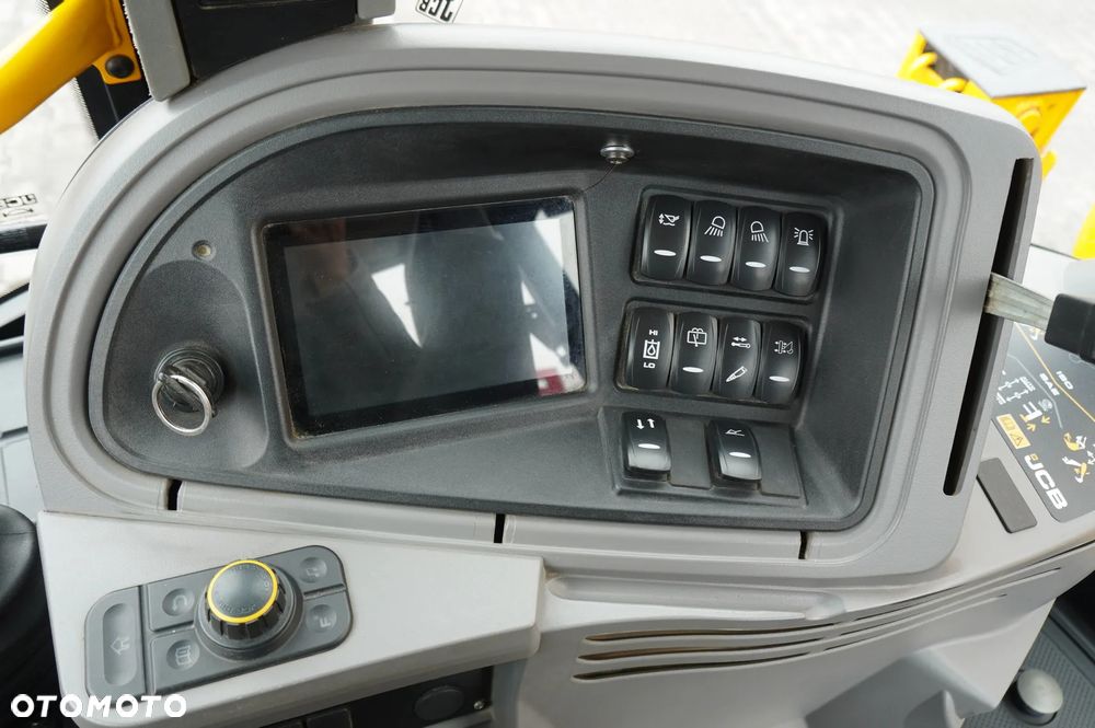 JCB 4CX PRO / 3800 MTH! / 2022 / joysticki / 4 szt - 22