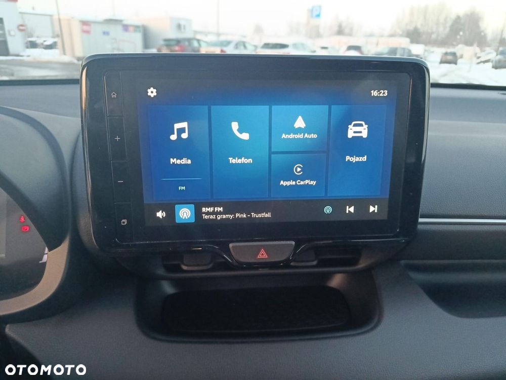 Toyota Yaris Hybrid 1.5 Style - 18