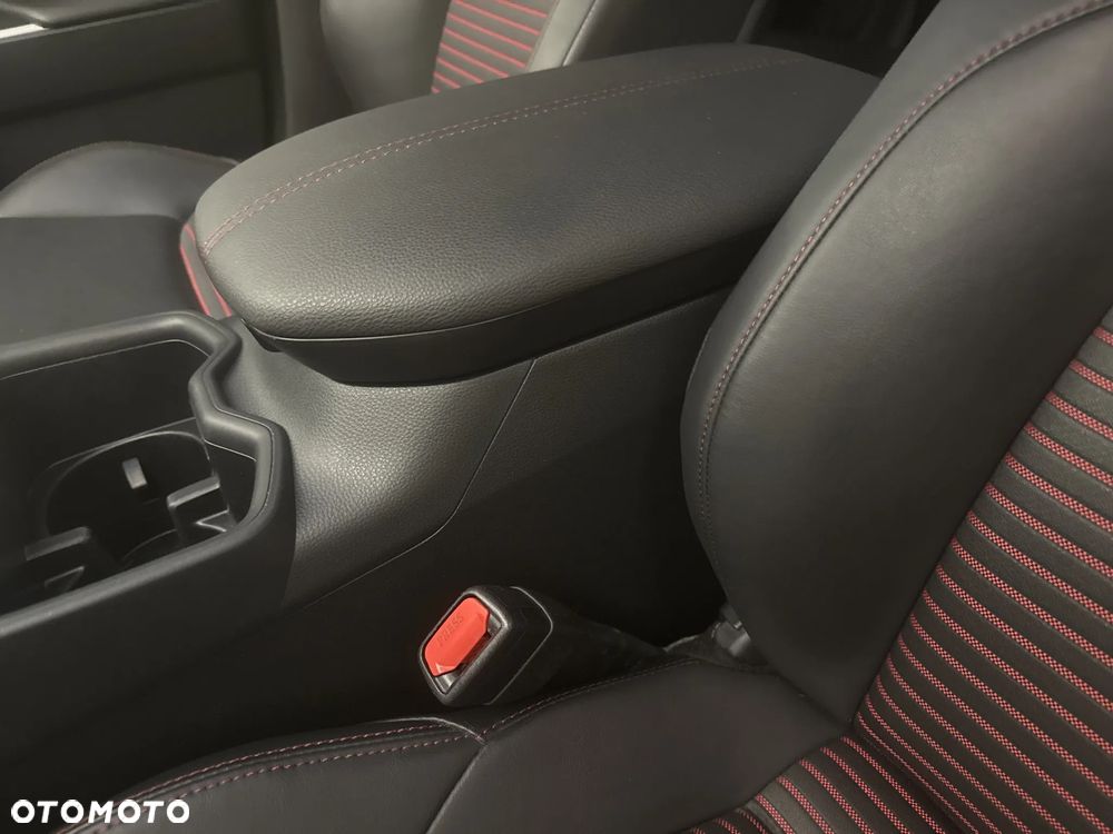 Toyota RAV4 - 18